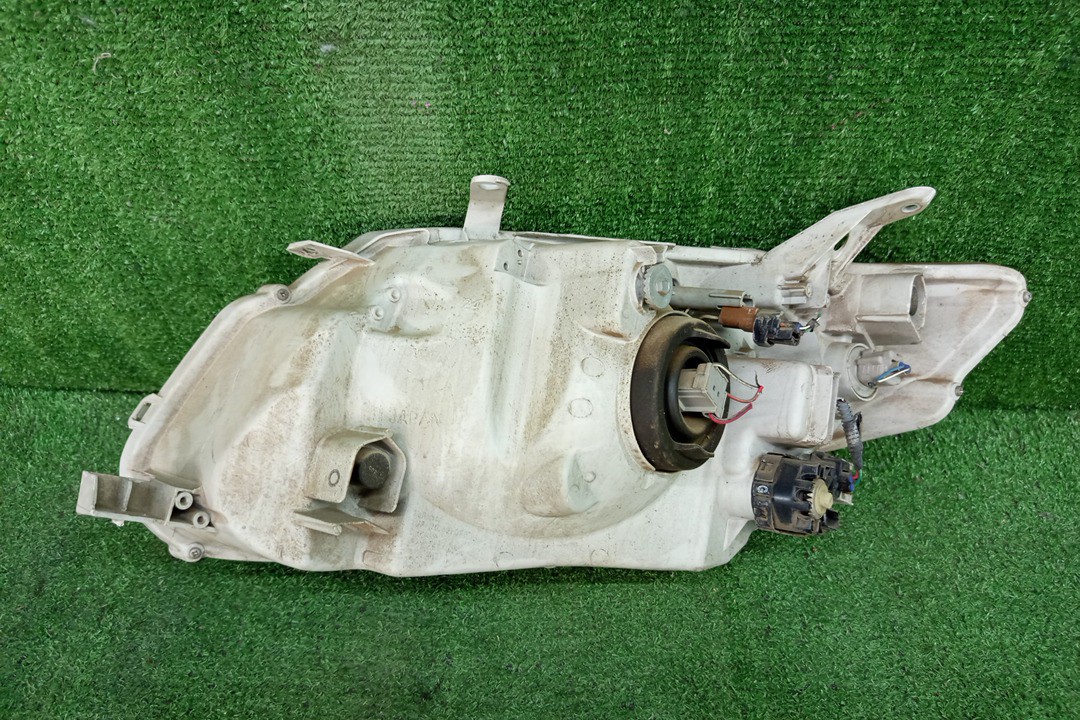 Фара правая передняя TOYOTA AXIO, COROLLA FIELDER, COROLLA  AXIO, FIELDER NZE141, NZE144, ZRE142, ZRE144, ZRE144G, ZRE142G, NZE144G, NZE141G 3 ракурс