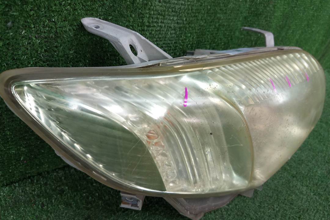 Фара правая передняя TOYOTA AXIO, COROLLA FIELDER, COROLLA  AXIO, FIELDER NZE141, NZE144, ZRE142, ZRE144, ZRE144G, ZRE142G, NZE144G, NZE141G 3 ракурс