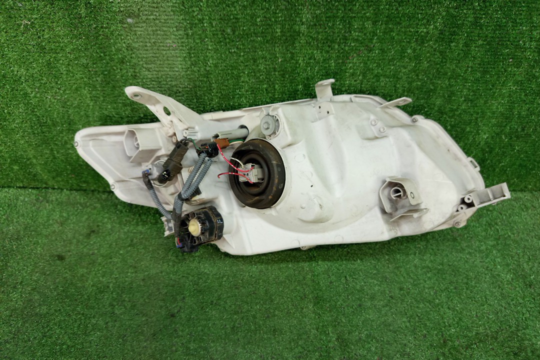 Фара левая передняя TOYOTA AXIO, COROLLA FIELDER, COROLLA  AXIO, FIELDER NZE141, NZE144, ZRE142, ZRE144, ZRE144G, ZRE142G, NZE144G, NZE141G 4 ракурс