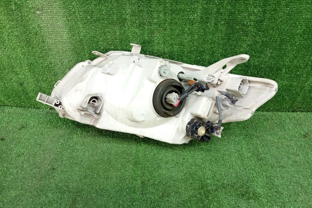 Фара правая передняя TOYOTA AXIO, COROLLA FIELDER, COROLLA  AXIO, FIELDER NZE141, NZE144, ZRE142, ZRE144, ZRE144G, ZRE142G, NZE144G, NZE141G 4 ракурс