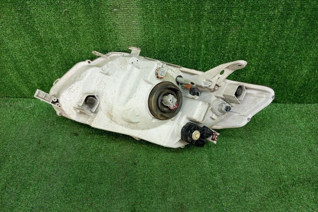 Фара правая передняя TOYOTA AXIO, COROLLA FIELDER, COROLLA  AXIO, FIELDER NZE141, NZE144, ZRE142, ZRE144, ZRE144G, ZRE142G, NZE144G, NZE141G 3 ракурс