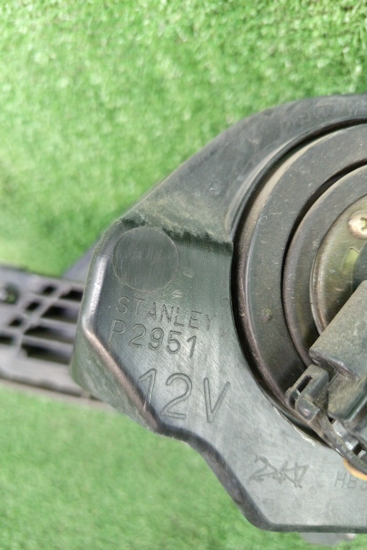 Фара правая передняя MAZDA AXELA, MAZDA3, 3 BK5P, BK3P, BKEP, BK 4 ракурс