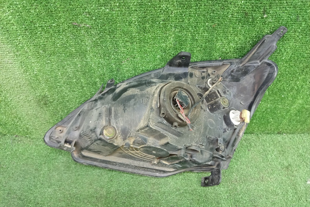 Фара правая передняя HONDA CIVIC EU3, EU1, EU4, EU2 3 ракурс