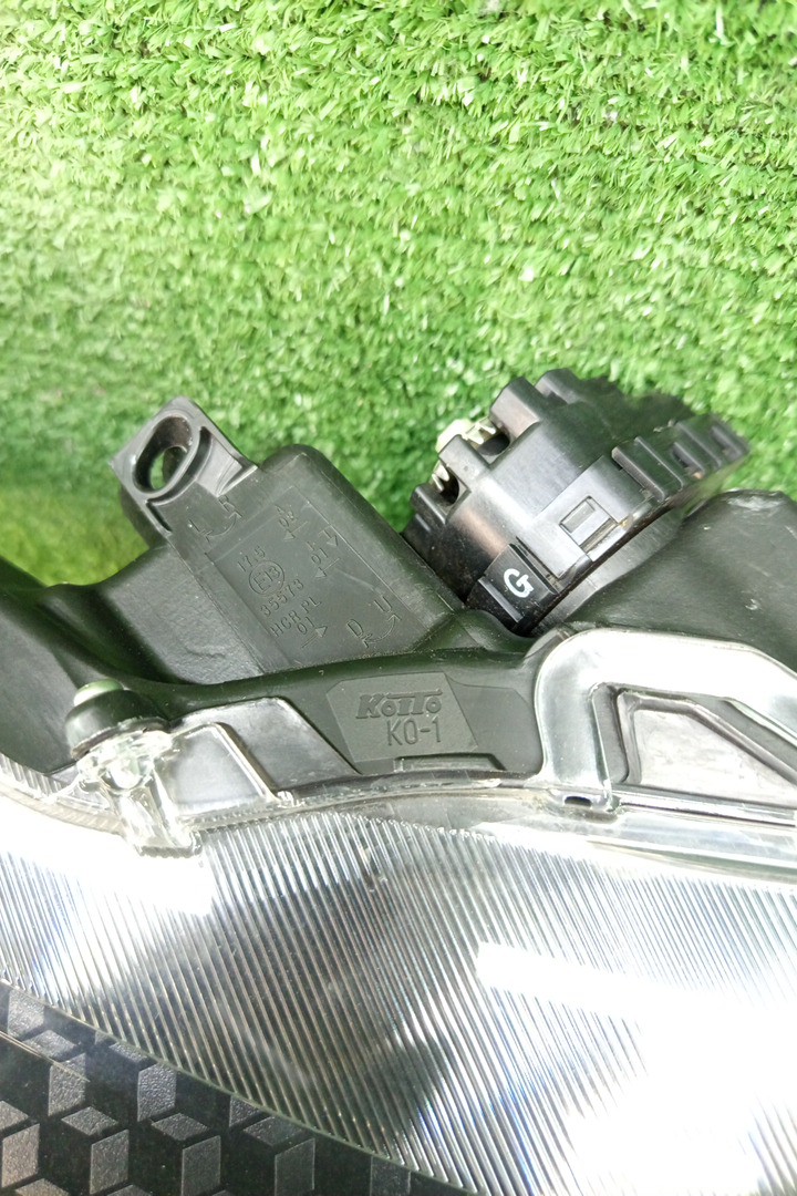 Фара правая передняя TOYOTA YARIS MXPH10, MXPH15, KSP210, MXPA10, MXPA15 2 ракурс