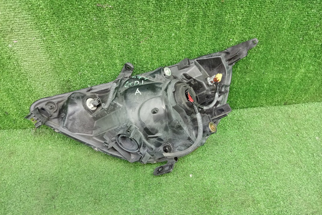 Фара правая передняя HONDA FIT, JAZZ GD2, GD3, GD4, GD1 2 ракурс