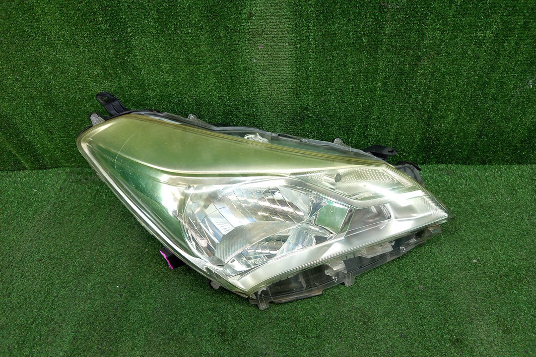 Фара правая передняя TOYOTA VITZ, YARIS KSP130, NSP130, NSP135, NCP131 1 ракурс