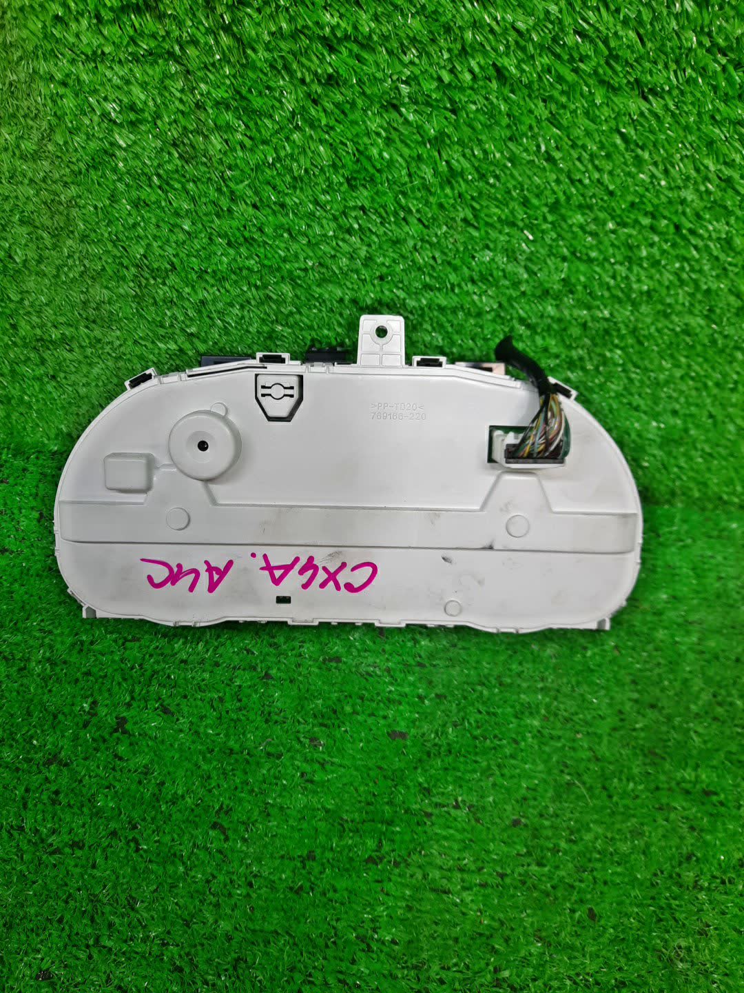 Щиток приборов MITSUBISHI GALANT FORTIS CX4A 8100A487B 3 ракурс