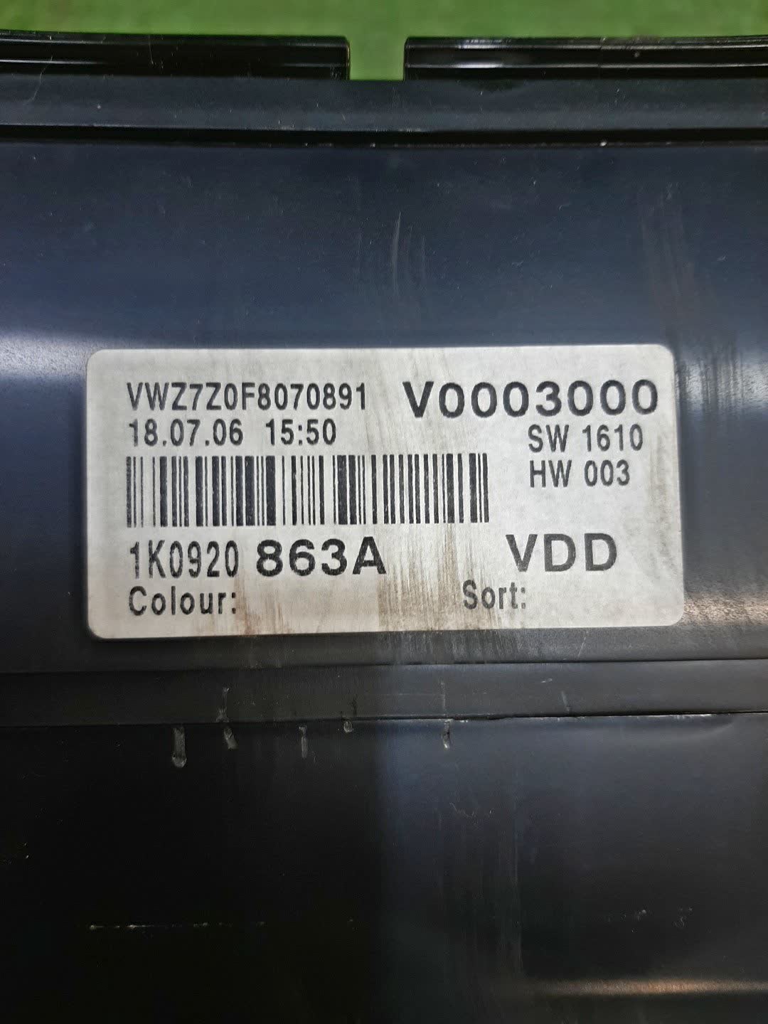 Спидометр VOLKSWAGEN GOLF 1K1 1K0920863A 4 ракурс