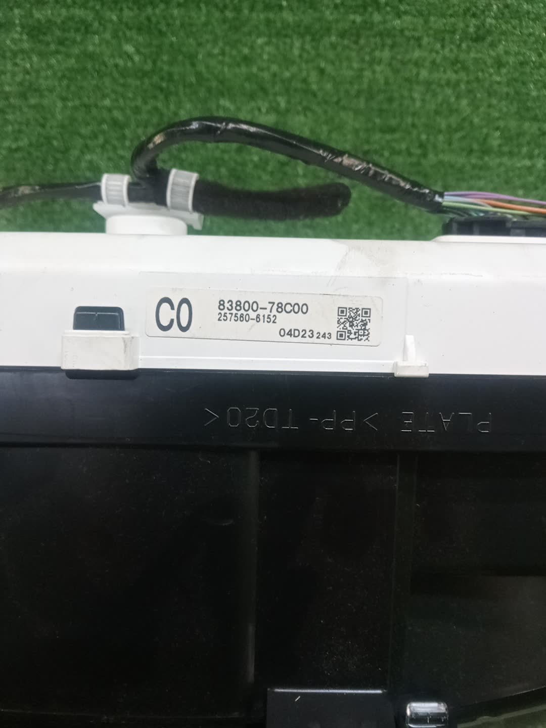 Спидометр LEXUS NX300H AYZ10 83800-78C00 3 ракурс