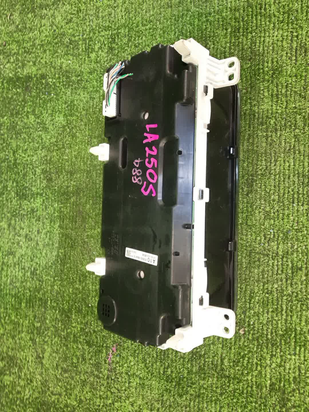 Спидометр DAIHATSU CAST LA250S 83800-BAA10 2 ракурс Спидометр DAIHATSU CAST LA250S 83800-BAA10 2 ракурс