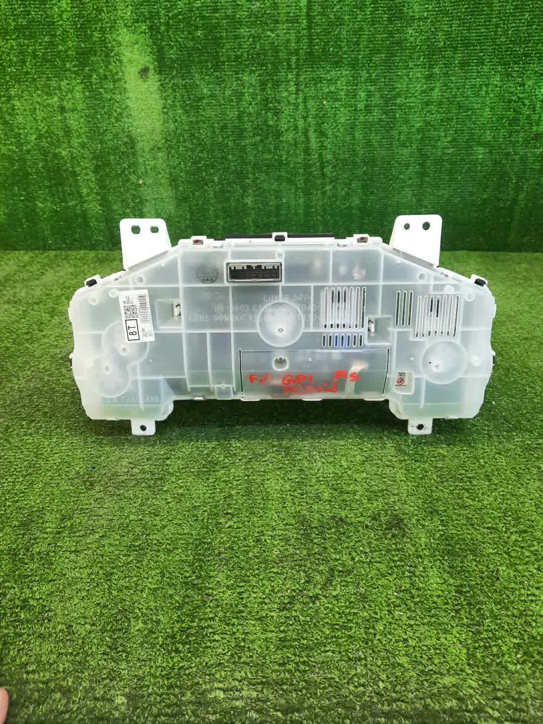 Спидометр HONDA FIT GP1 LDA 78100-TF2-J511 2 ракурс