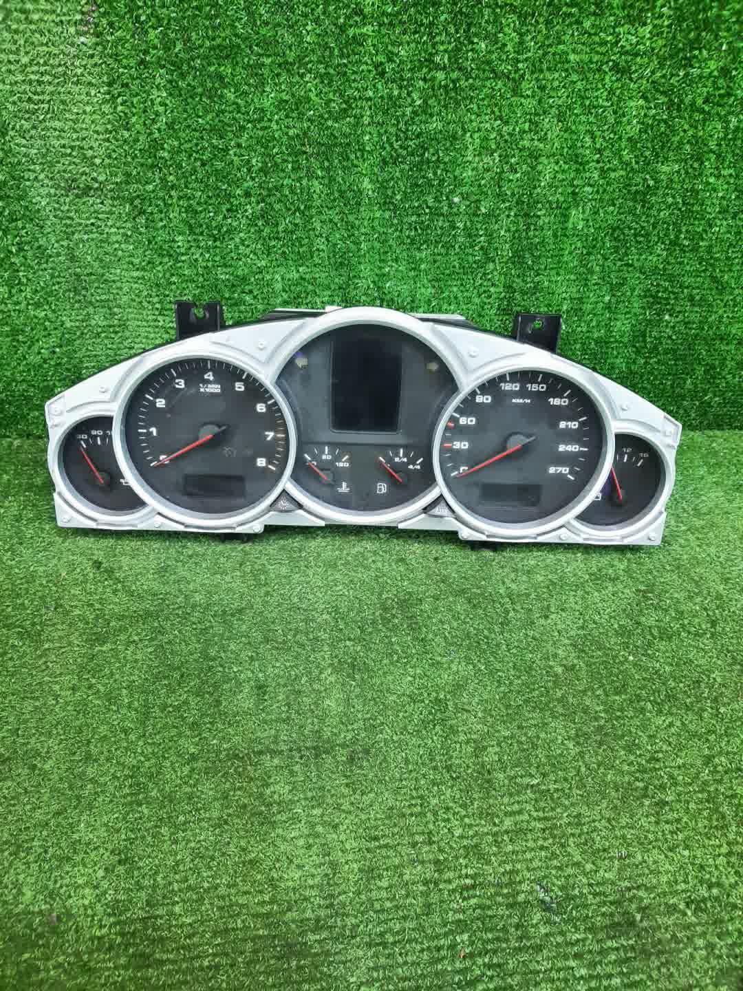 Спидометр PORSCHE CAYENNE 955 7L5920870D 1 ракурс