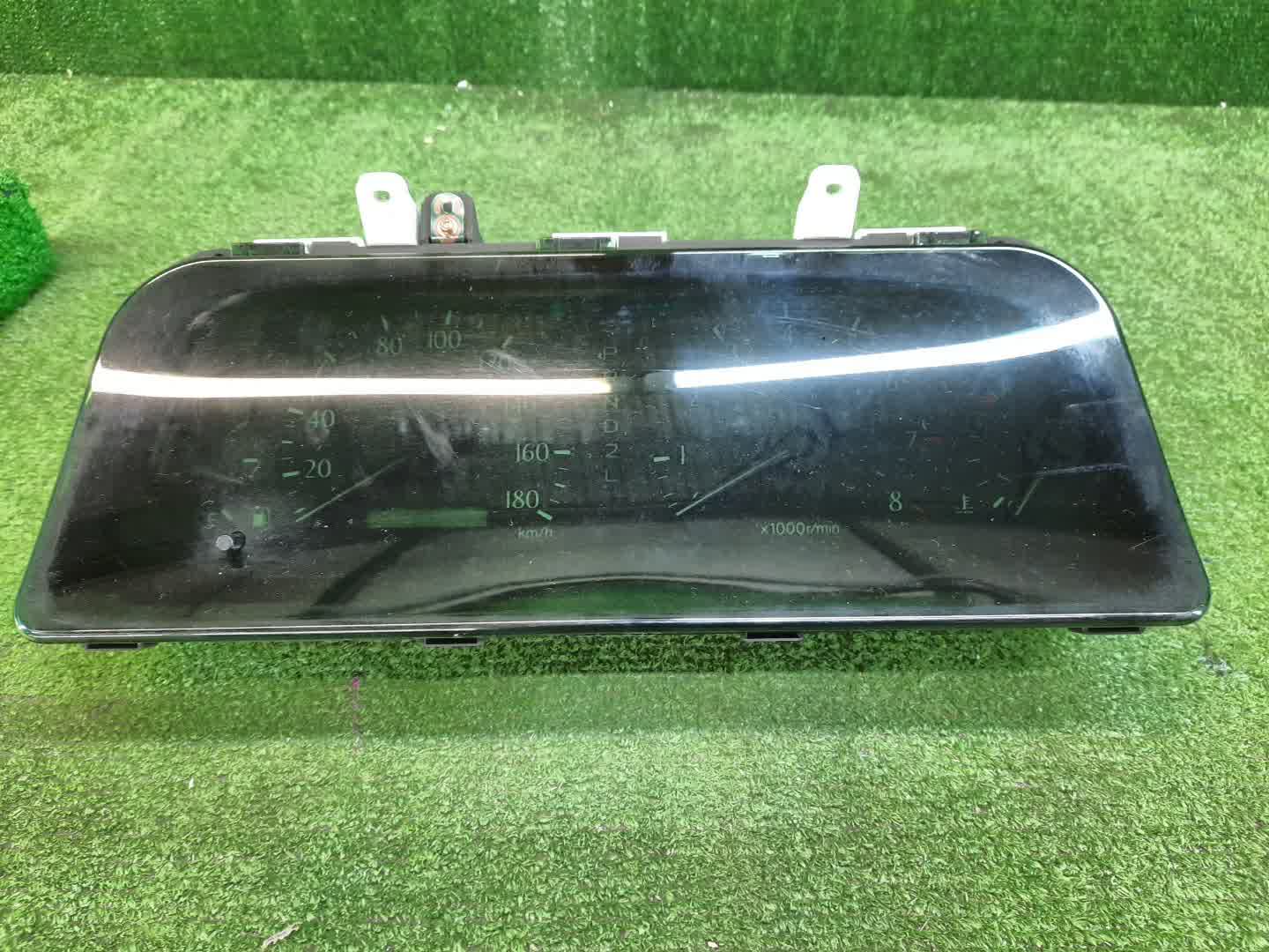 Спидометр TOYOTA CROWN GS151 1G-FE 83800-30520 1 ракурс