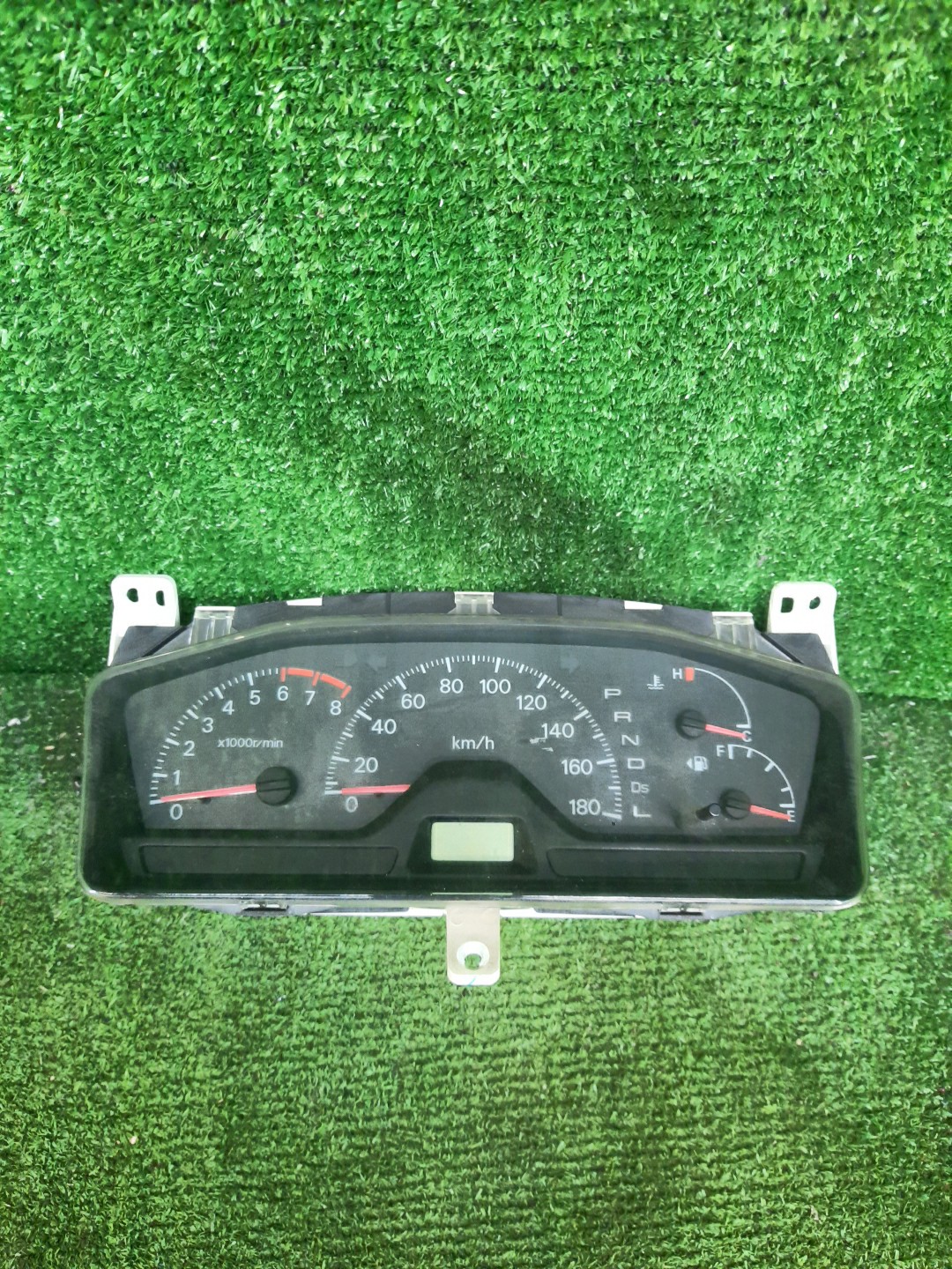 Спидометр MITSUBISHI LANCER CS2A 4G15 MR979709 1 ракурс