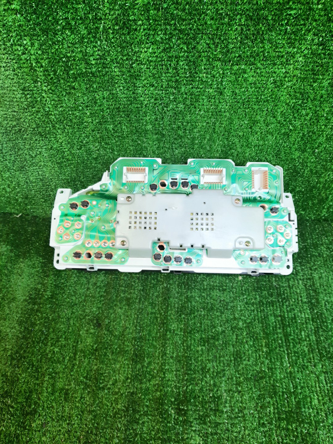 Спидометр MITSUBISHI LEGNUM EC5W 6A13 MR444659 3 ракурс
