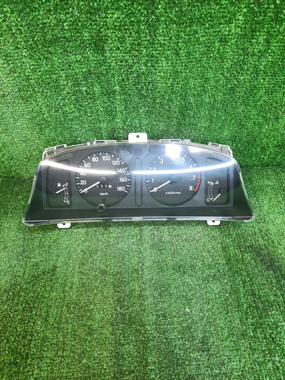 Спидометр TOYOTA SPRINTER AE114 4A-FE 83200-1E700 1 ракурс