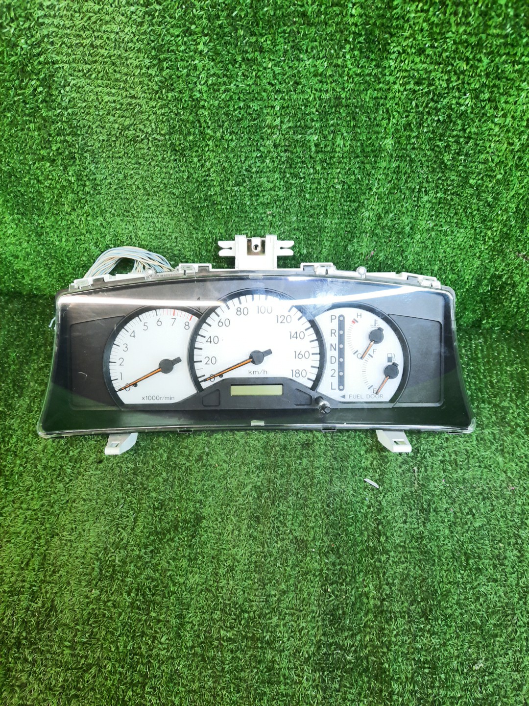Спидометр TOYOTA ALLEX NZE124 1NZ-FE 83800-1H290 1 ракурс