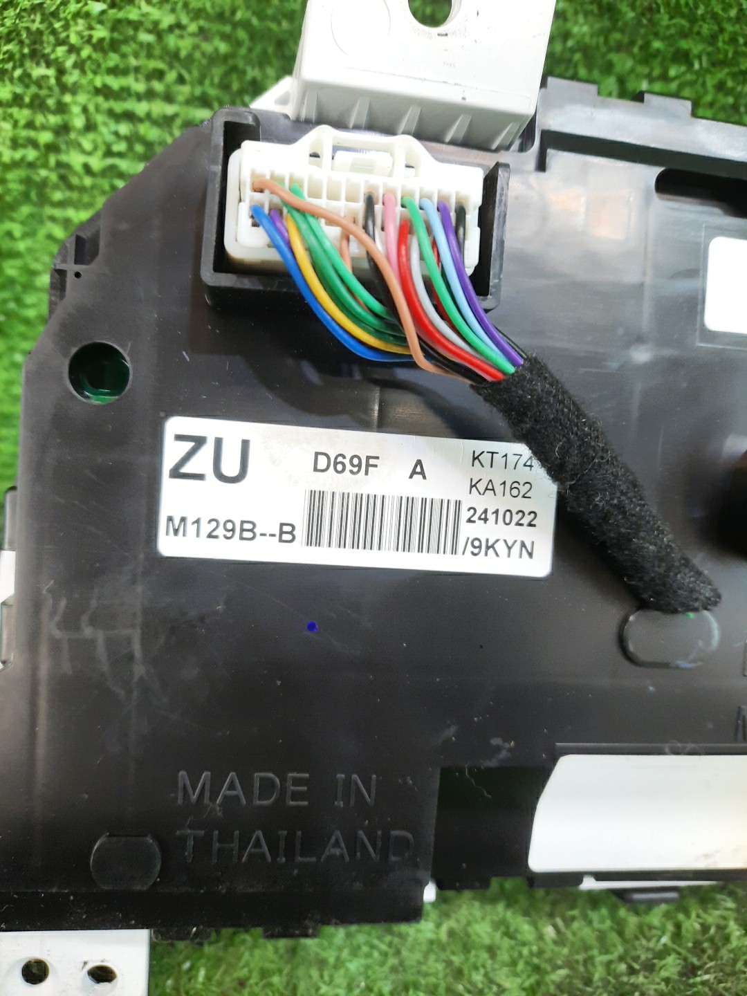Спидометр MAZDA DEMIO DJLFS P5-VPS 2 ракурс Спидометр MAZDA DEMIO DJLFS P5-VPS 2 ракурс