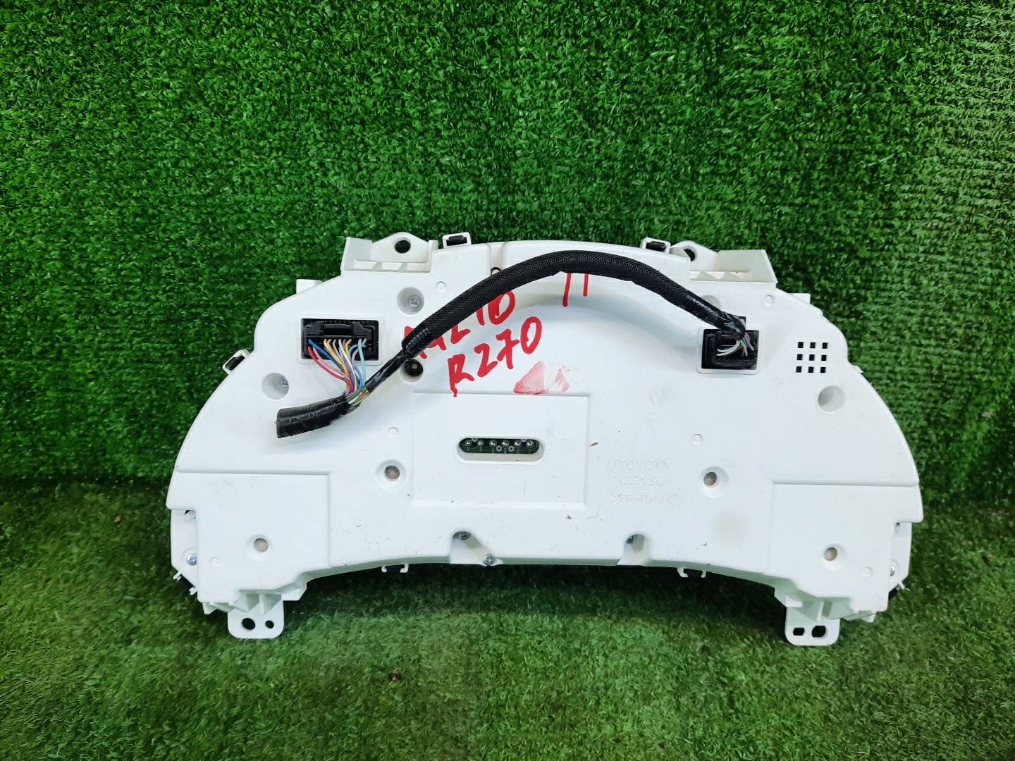 Спидометр LEXUS RX270 AGL10W 1AR-FE 83800-48L40 2 ракурс