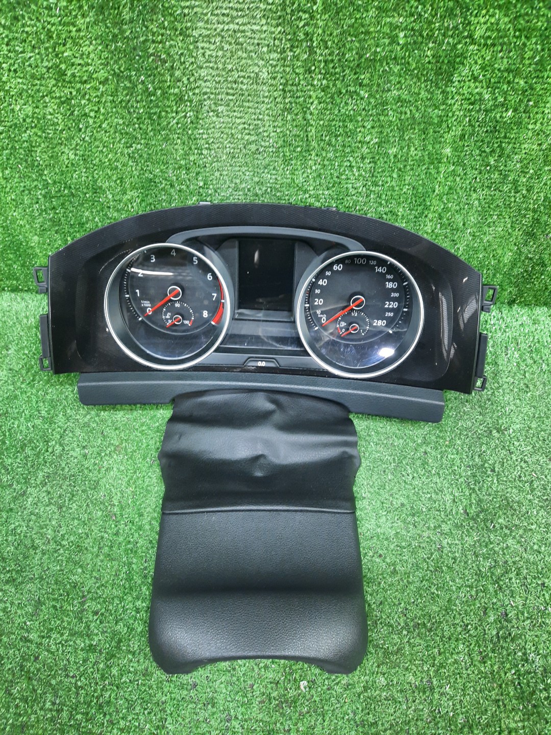 Спидометр VOLKSWAGEN GOLF 5G1 CZEA 5G6920870C 1 ракурс