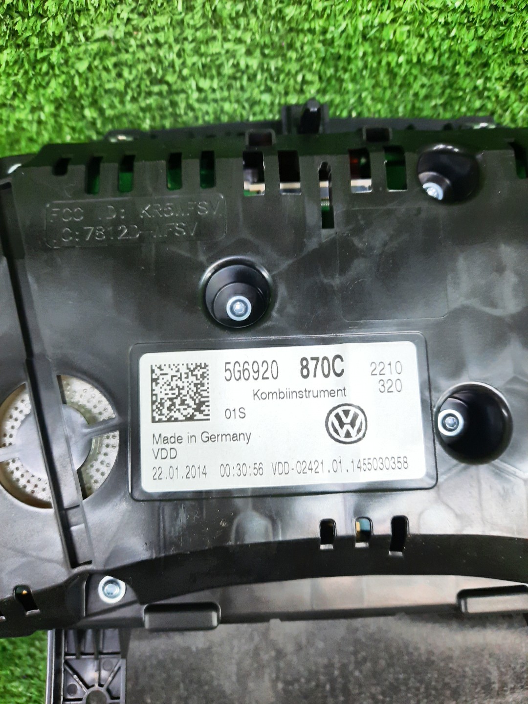 Спидометр VOLKSWAGEN GOLF 5G1 CZEA 5G6920870C 3 ракурс