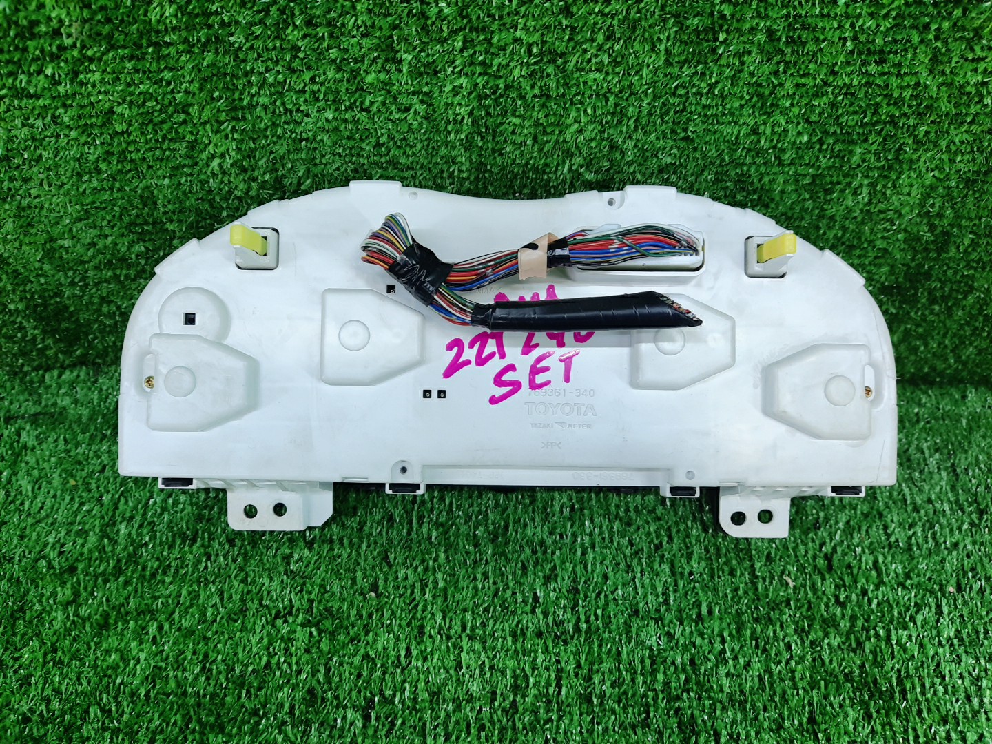 Спидометр TOYOTA PREMIO ZZT240 1ZZ-FE 83800-20830M 2 ракурс