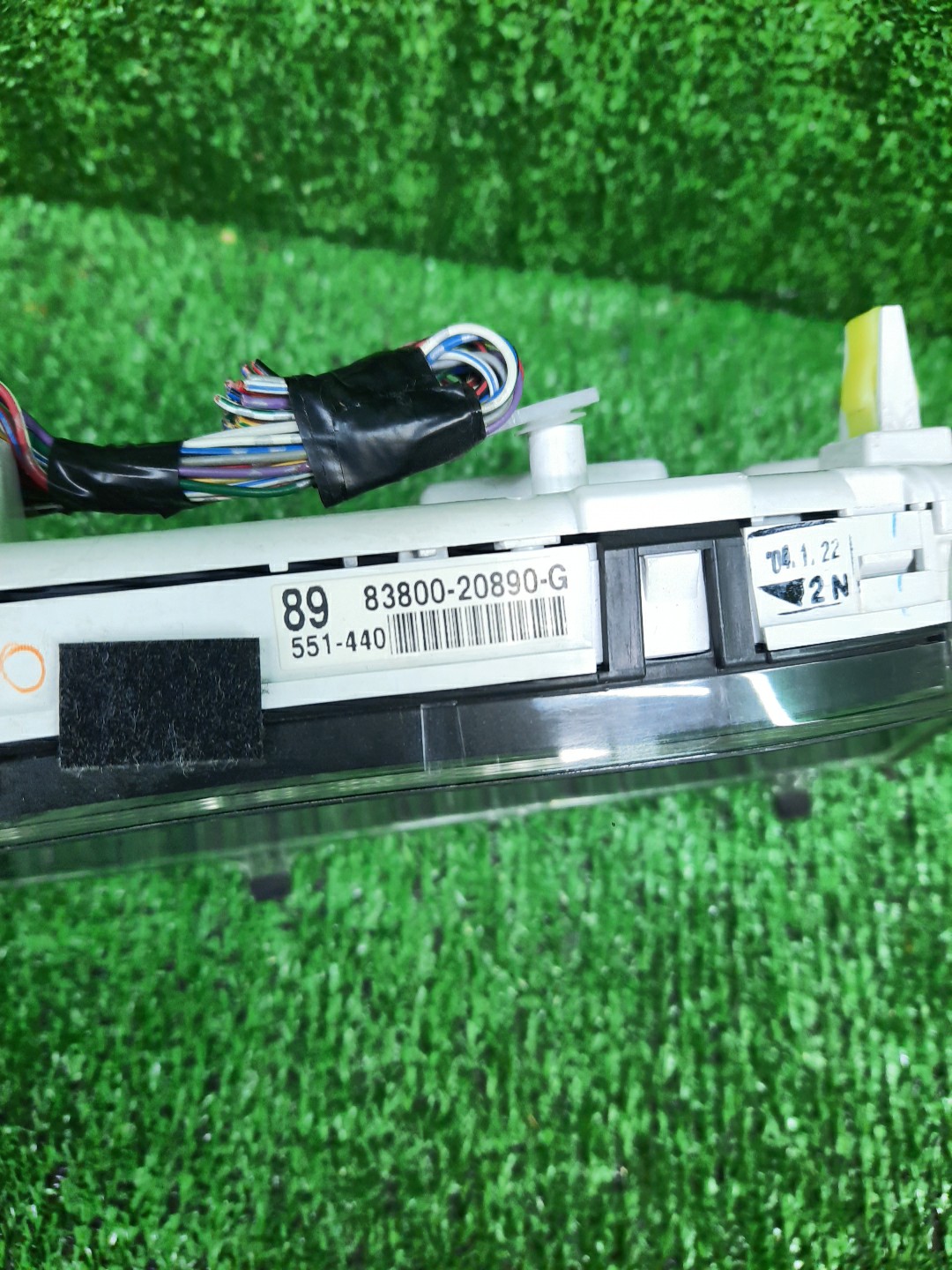 Спидометр TOYOTA ALLION NZT240 1NZ-FE 83800-20890G 2 ракурс