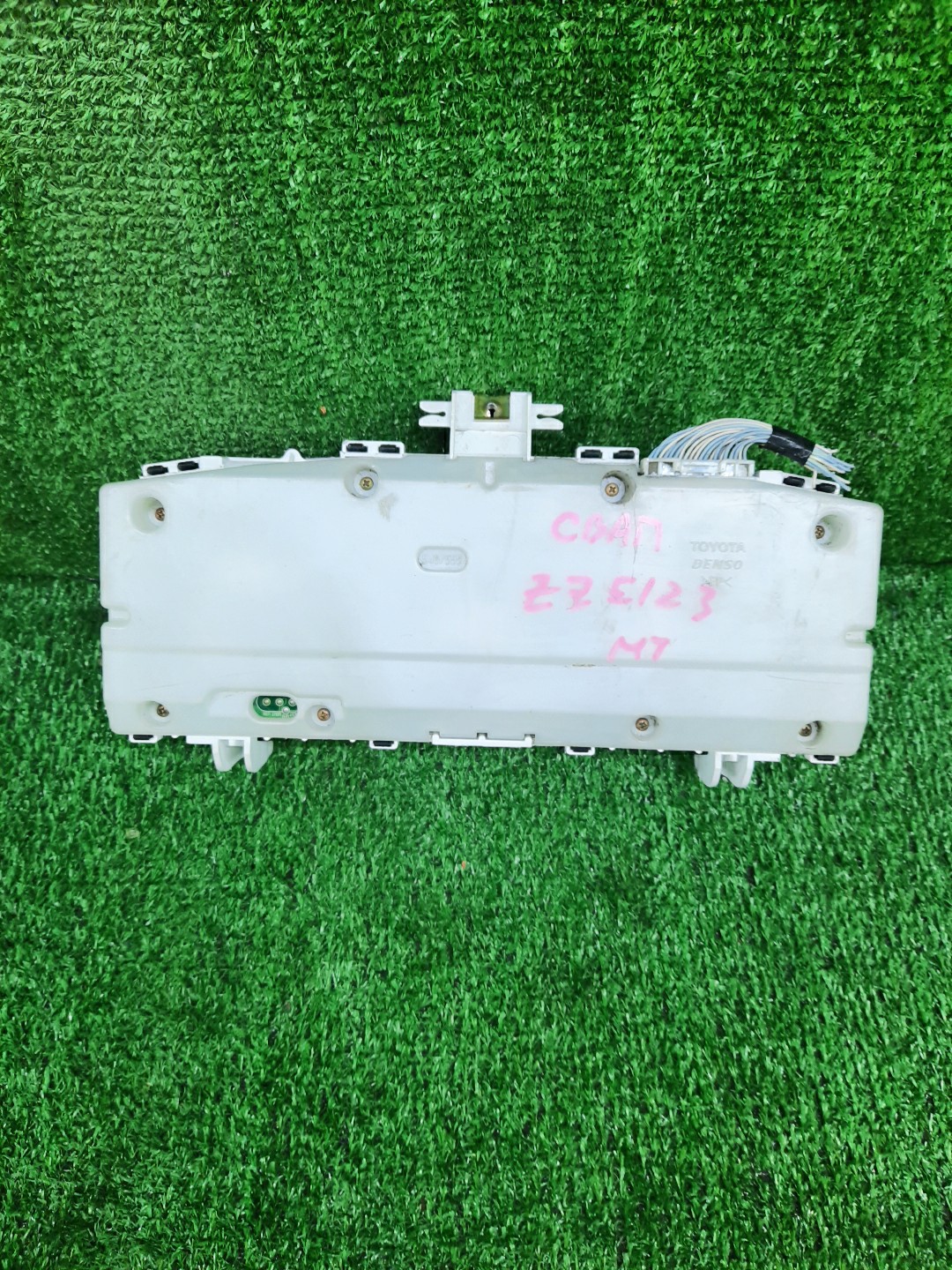 Спидометр TOYOTA COROLLA FIELDER ZZE123G 2ZZ-GE 83800-1E751 4 ракурс
