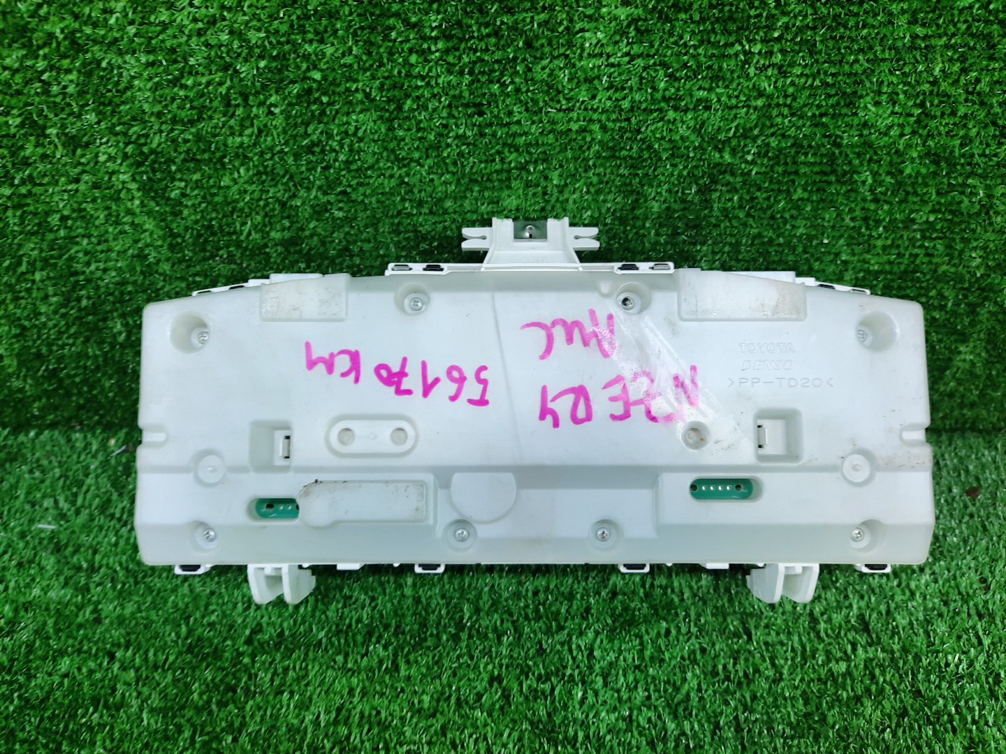Спидометр TOYOTA COROLLA NZE124 1NZ-FE 83800-12B20 2 ракурс