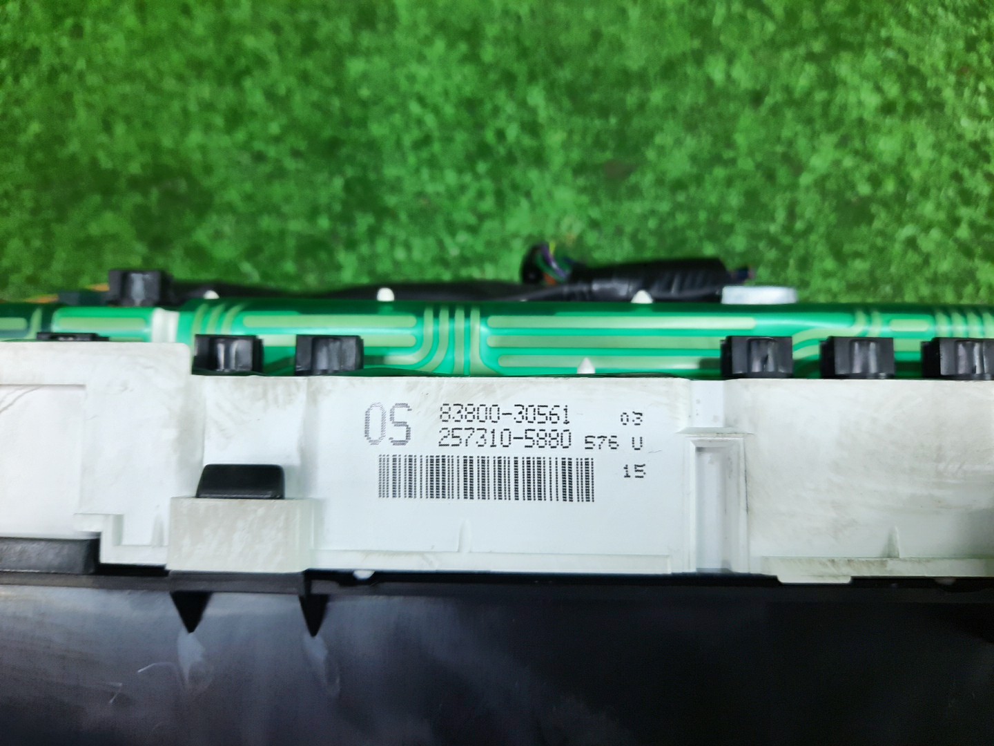 Спидометр TOYOTA CROWN GS151 1G-FE 83800-30561 3 ракурс