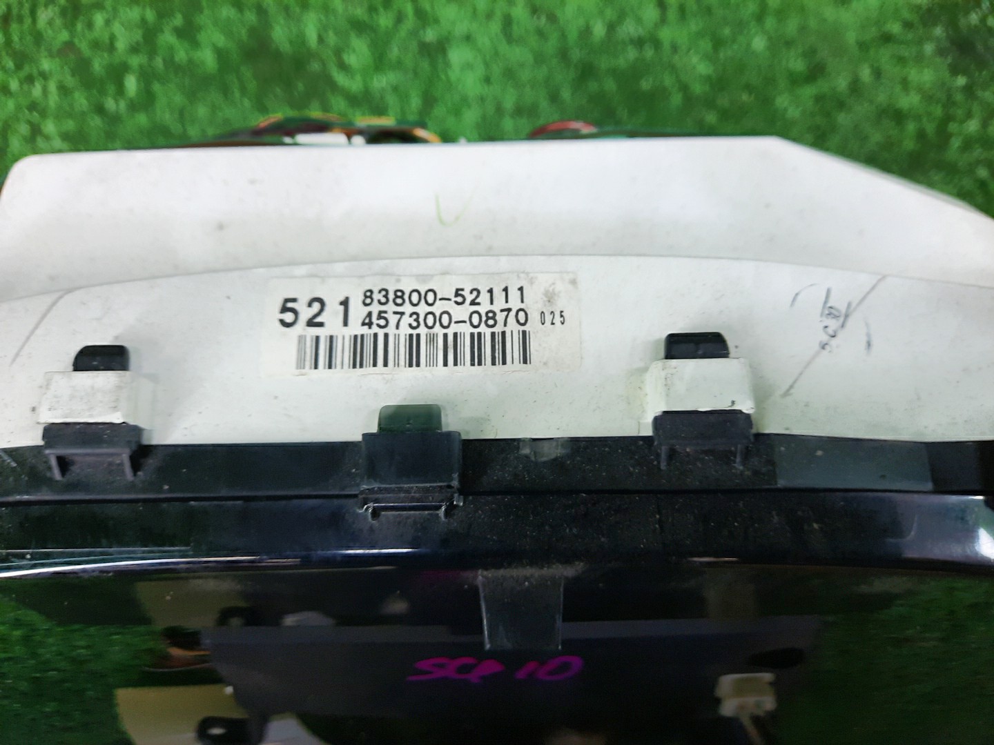 Спидометр TOYOTA VITZ SCP10 1SZ-FE 83800-52111 3 ракурс