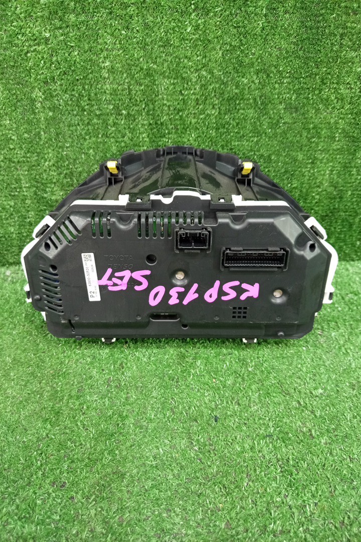 Спидометр TOYOTA VITZ KSP130 1KR-FE 83800-5CP20 2 ракурс