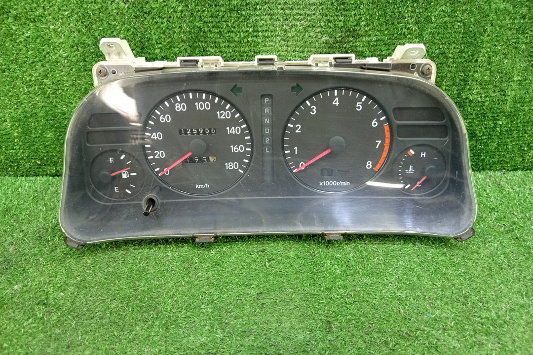 Спидометр TOYOTA COROLLA AE101 4A-FE 83100-1E522 1 ракурс