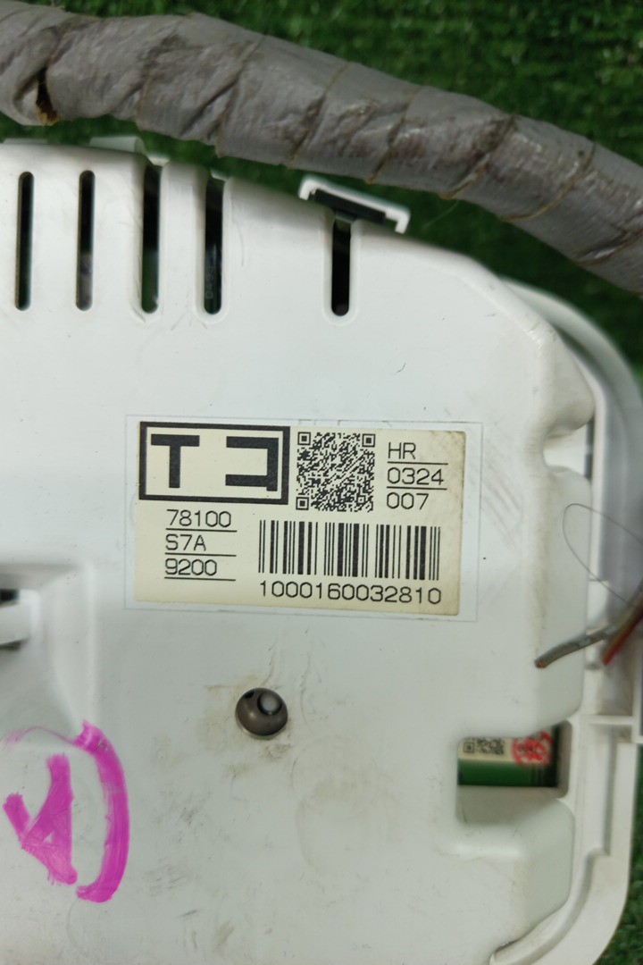 Спидометр HONDA STREAM RN1 D17A 78100-S7A-9200 3 ракурс