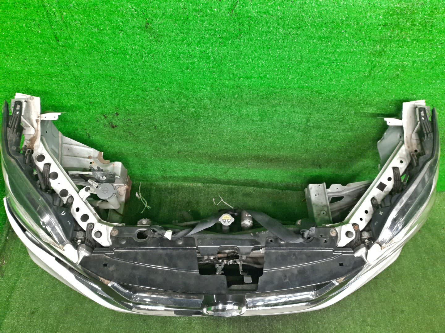 Ноускат NISSAN SERENA C27 MR20DD 0280 4 ракурс