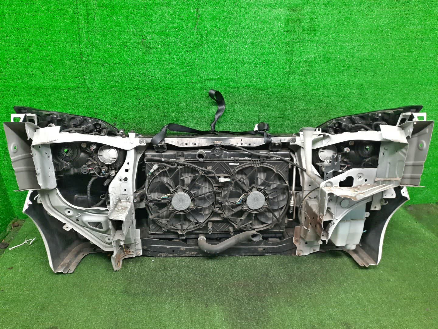 Ноускат NISSAN SERENA C27 MR20DD 0280 5 ракурс