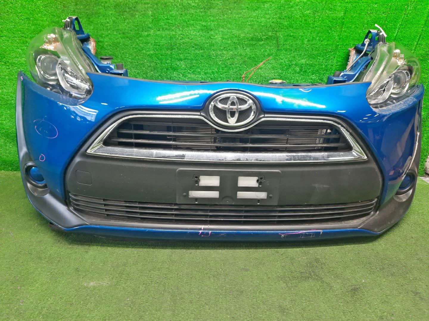 Ноускат TOYOTA SIENTA NSP172G, NSP170G, NCP175G, NHP170G 2NR-FKE 0842 1 ракурс