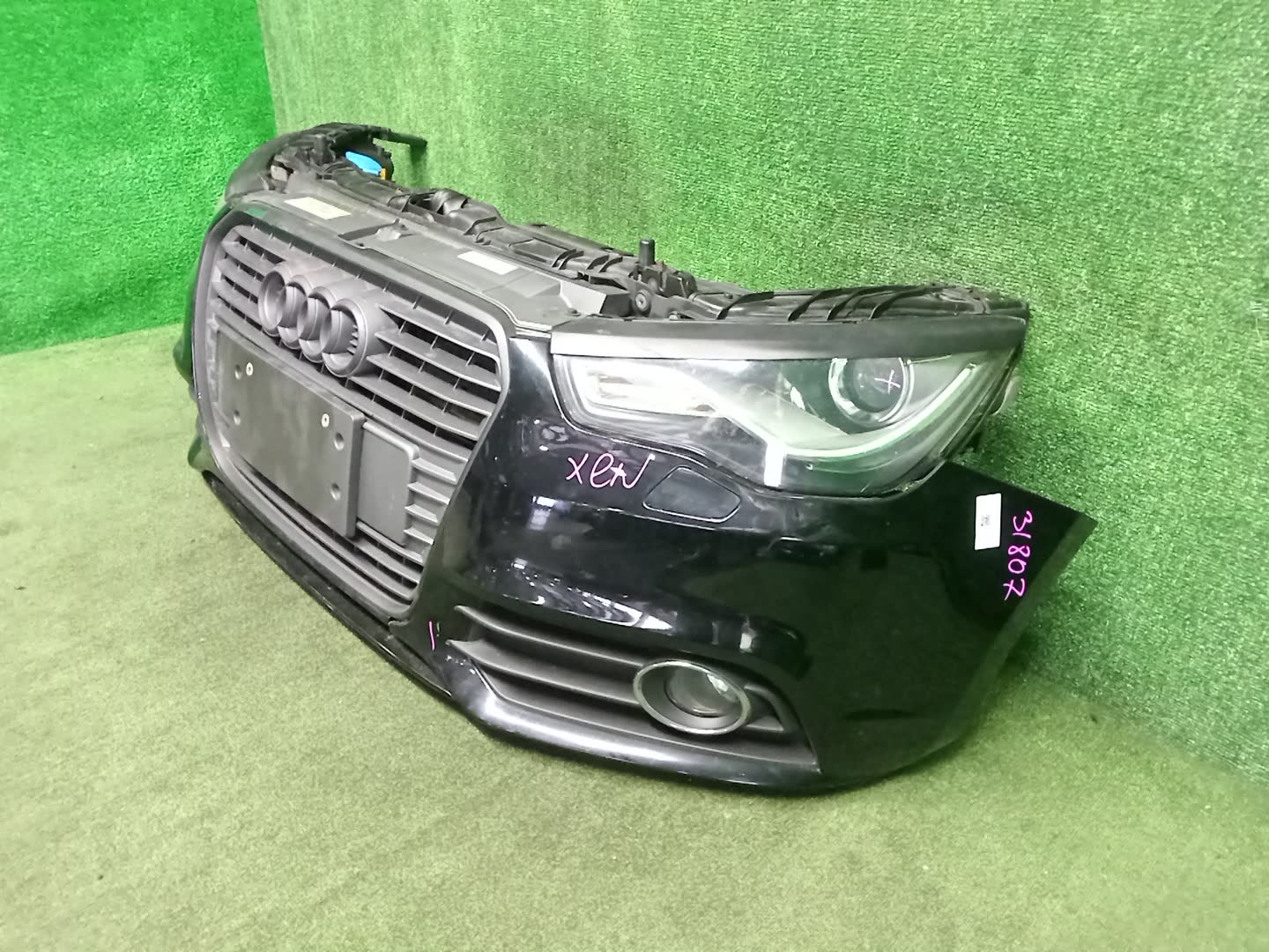 Ноускат AUDI A1 8X1 CAXA 8X0805594B 2 ракурс Ноускат AUDI A1 8X1 CAXA 8X0805594B 2 ракурс