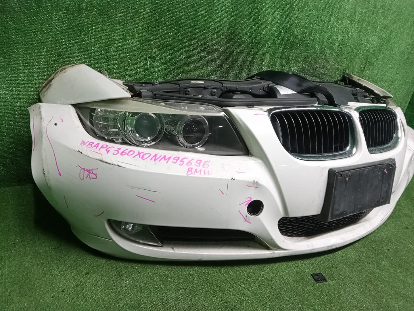 Ноускат BMW 3-Series, 335xi, 320i, 318i, 325xi, 325i E90, E91 51647173564 3 ракурс Ноускат BMW 3-Series, 335xi, 320i, 318i, 325xi, 325i E90, E91 51647173564 3 ракурс