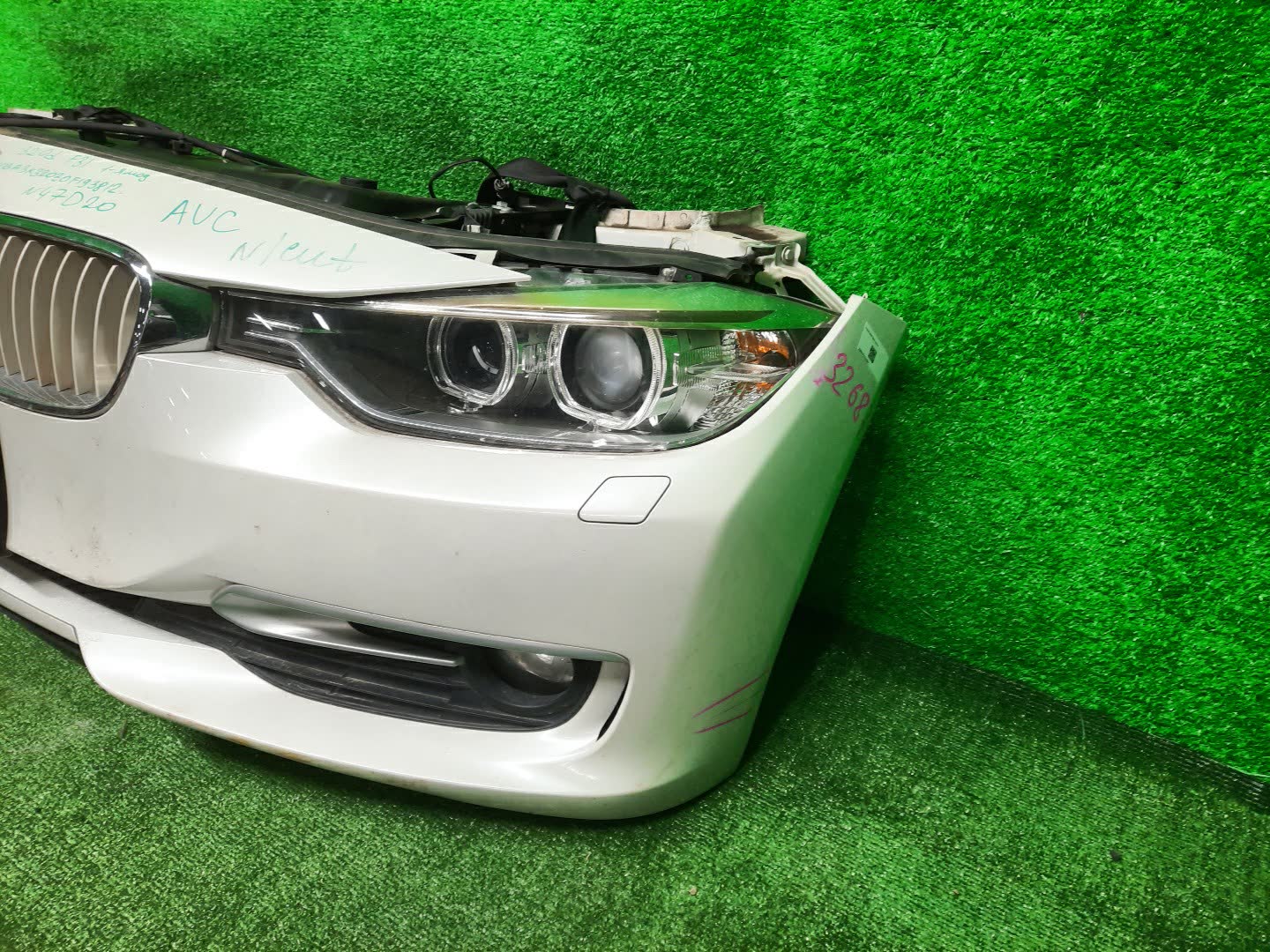 Ноускат BMW 320d, 335i, 318d, 325d, 330d, 335d, 316d, 3-Series, 328i, 320i, 316i F30, F31 51647245786 3 ракурс Ноускат BMW 320d, 335i, 318d, 325d, 330d, 335d, 316d, 3-Series, 328i, 320i, 316i F30, F31 51647245786 3 ракурс
