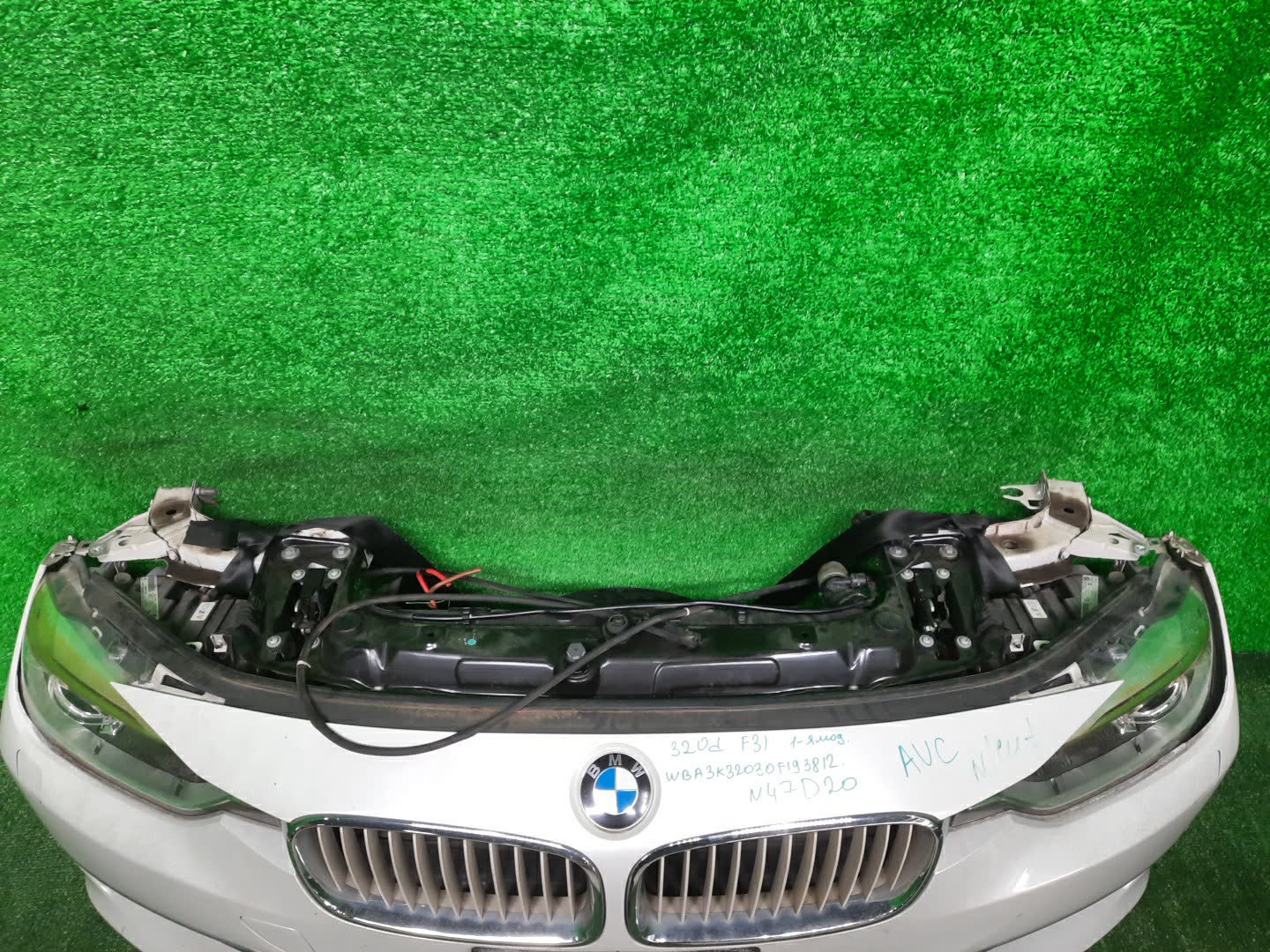 Ноускат BMW 320d, 335i, 318d, 325d, 330d, 335d, 316d, 3-Series, 328i, 320i, 316i F30, F31 51647245786 5 ракурс Ноускат BMW 320d, 335i, 318d, 325d, 330d, 335d, 316d, 3-Series, 328i, 320i, 316i F30, F31 51647245786 5 ракурс