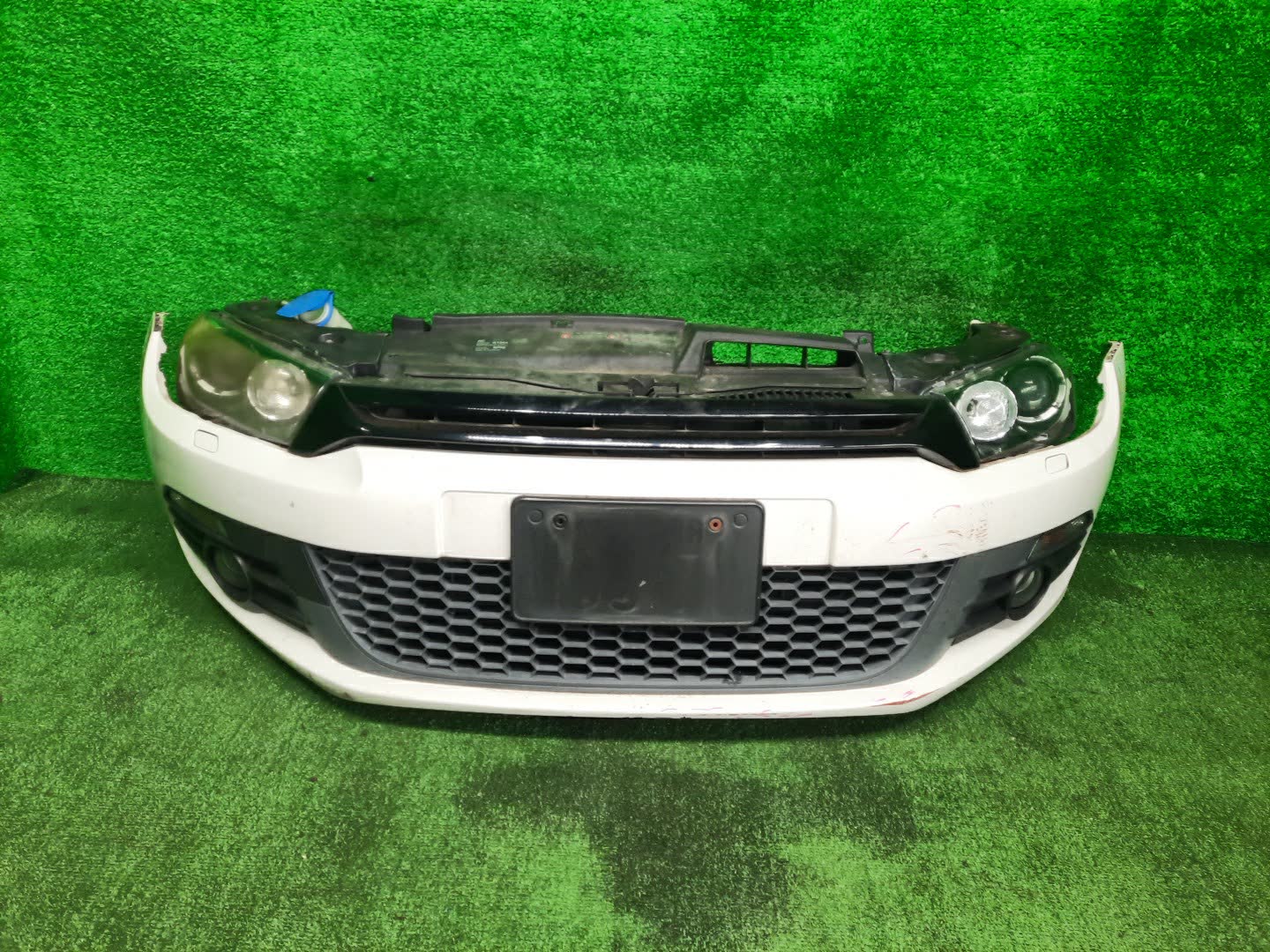 Ноускат VOLKSWAGEN SCIROCCO 137 CAWB 1K8805588B 1 ракурс