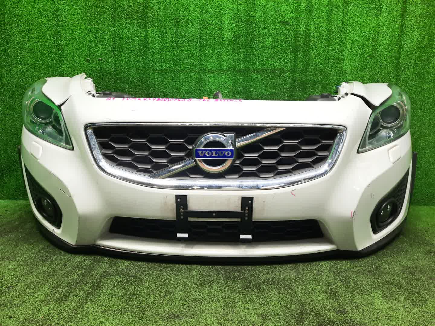 Ноускат VOLVO C30 MK43 B4204S3 0879 1 ракурс Ноускат VOLVO C30 MK43 B4204S3 0879 1 ракурс