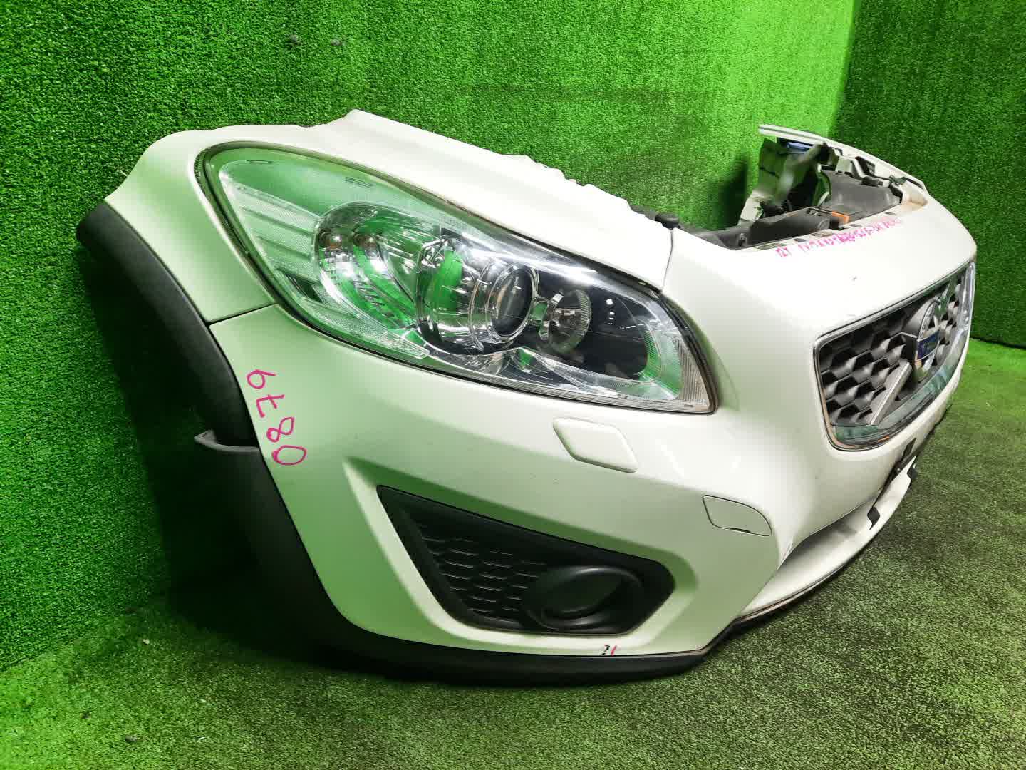 Ноускат VOLVO C30 MK43 B4204S3 0879 3 ракурс Ноускат VOLVO C30 MK43 B4204S3 0879 3 ракурс