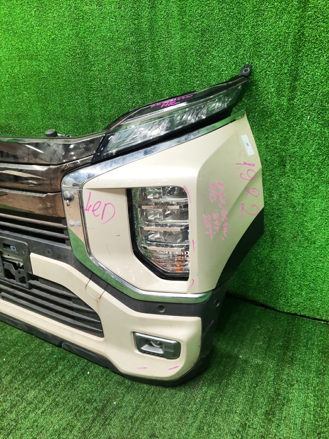 Ноускат MITSUBISHI EK X B34W BR06DE 1922 2 ракурс