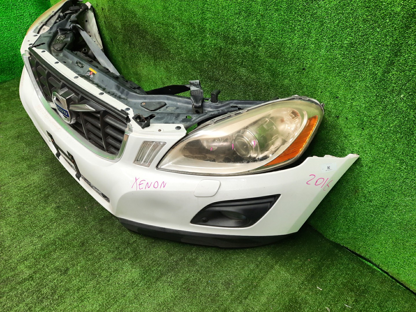 Ноускат VOLVO XC60 DZ44, DZ47, DZ80, DZ99, DZ40, DZ, DZ31, DZ52, DZ69, DZ70, DZ71, DZ72, DZ82, DZ83, DZ87, DZ88, DZ95, DZ90, DZ98 2016 2 ракурс