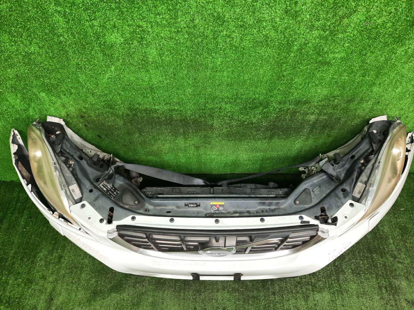 Ноускат VOLVO XC60 DZ44, DZ47, DZ80, DZ99, DZ40, DZ, DZ31, DZ52, DZ69, DZ70, DZ71, DZ72, DZ82, DZ83, DZ87, DZ88, DZ95, DZ90, DZ98 2016 4 ракурс Ноускат VOLVO XC60 DZ44, DZ47, DZ80, DZ99, DZ40, DZ, DZ31, DZ52, DZ69, DZ70, DZ71, DZ72, DZ82, DZ83, DZ87, DZ88, DZ95, DZ90, DZ98 2016 4 ракурс