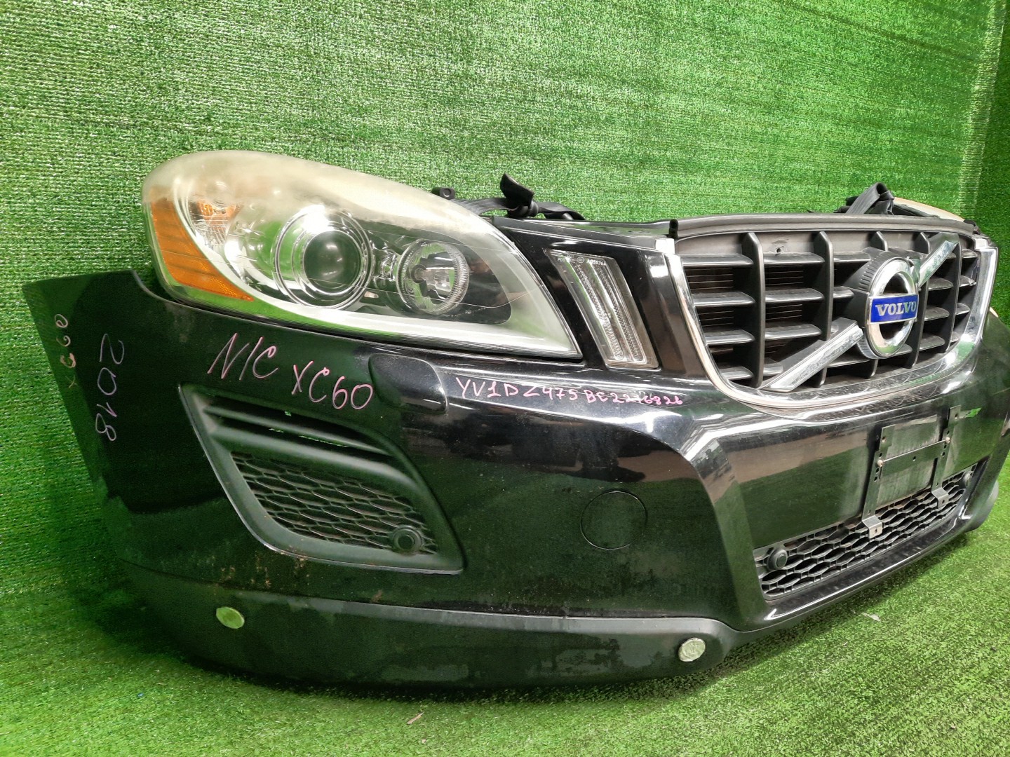Ноускат VOLVO XC60 DZ44, DZ47, DZ80, DZ99, DZ40, DZ, DZ31, DZ52, DZ69, DZ70, DZ71, DZ72, DZ82, DZ83, DZ87, DZ88, DZ95, DZ90, DZ98 2018 3 ракурс