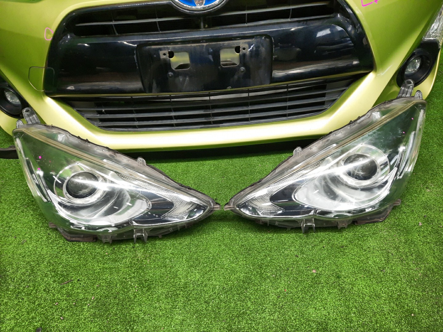 Ноускат TOYOTA AQUA NHP10 1NZ-FXE 3302 4 ракурс