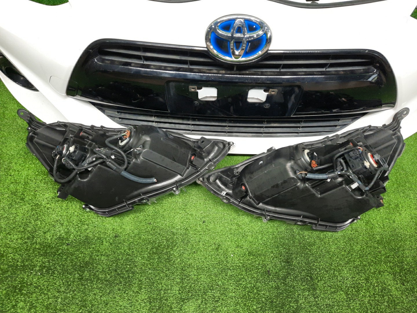 Ноускат TOYOTA AQUA NHP10 1NZ-FXE 3339 3 ракурс